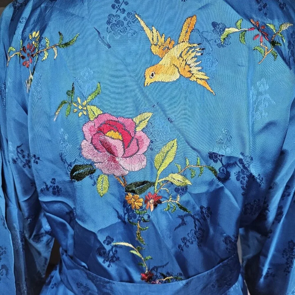 Vintage Chinese Kimono Robe‎ M Satin Blue Embroidered Flowers Bird Bed Jacket